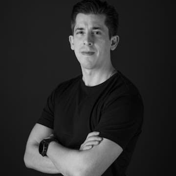 Bernardo Garza, Fundador y Director de medika.studio